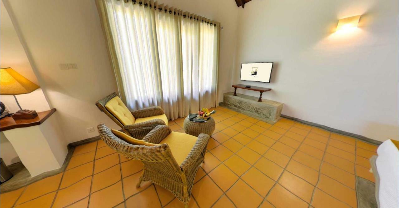 Ehalagala Lake Resort سيغيرِيا المظهر الخارجي الصورة